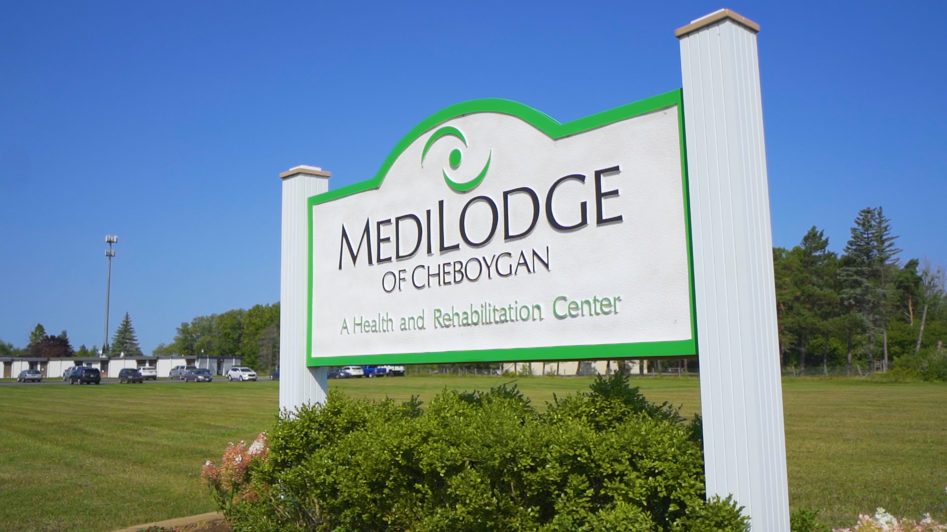 Medilodge of Cheboygan Sign outside the building.
